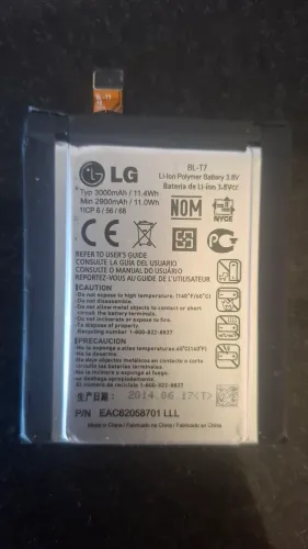 Bateria usada do celular LG - G2 (D805)