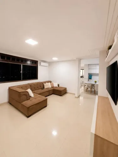 Casa Espaçosa com 3 Suítes | Escritório | Condomínio com Lazer Completo