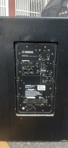 Grave Yamaha DXS15