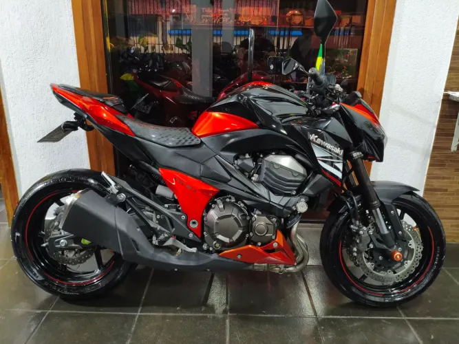 KAWASAKI Z 800 ANO 2014 IMPECÁVEL 