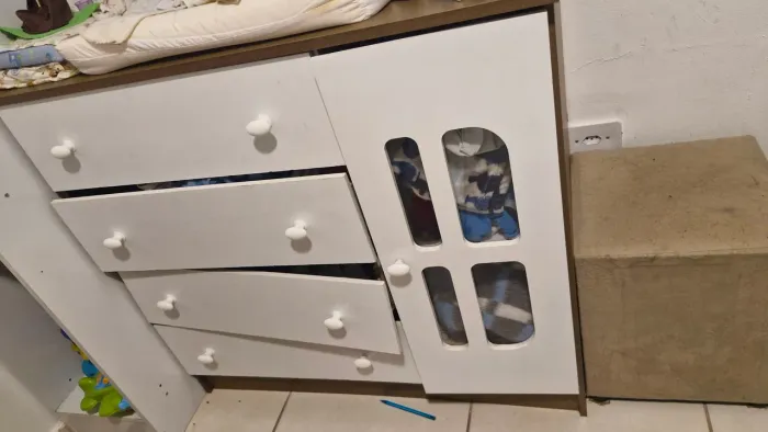 Cômoda no estado