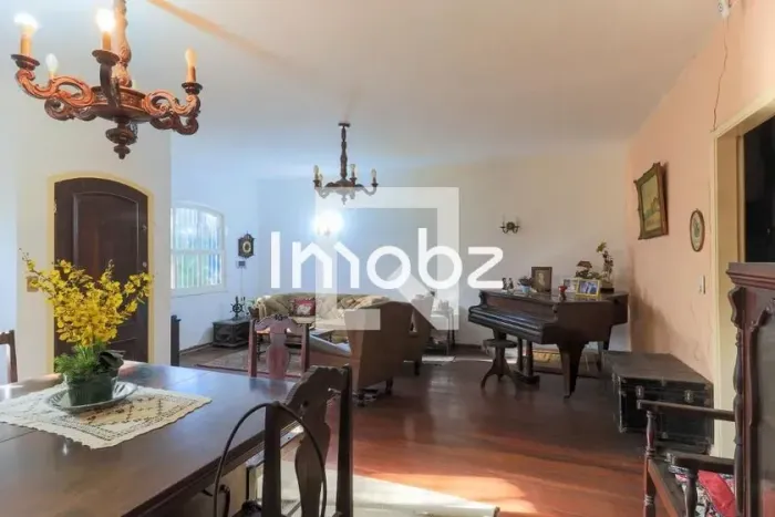 Casa à Venda - Campo Belo, 4 Quartos, 158 m2