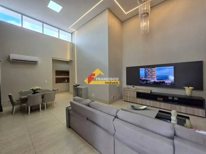 Casa à venda, 4 quartos, 1 suíte, 4 vagas, Condomínio Ville Royale - Divinópolis/MG
