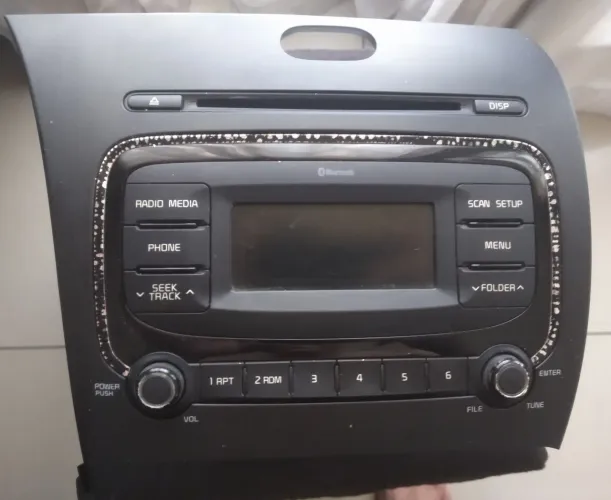 Rádio/Som Original com Moldura kia Cerato 2014/2019