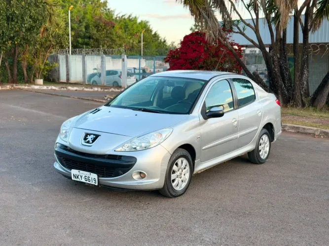 Peugeot 207 Sed. Passion XR Sport 1.4 Flex 8V 4P 2009