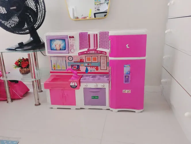 Vendo cozinha completa em bom estado de uso.