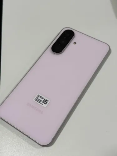 Celular Samsung A56 novíssimo