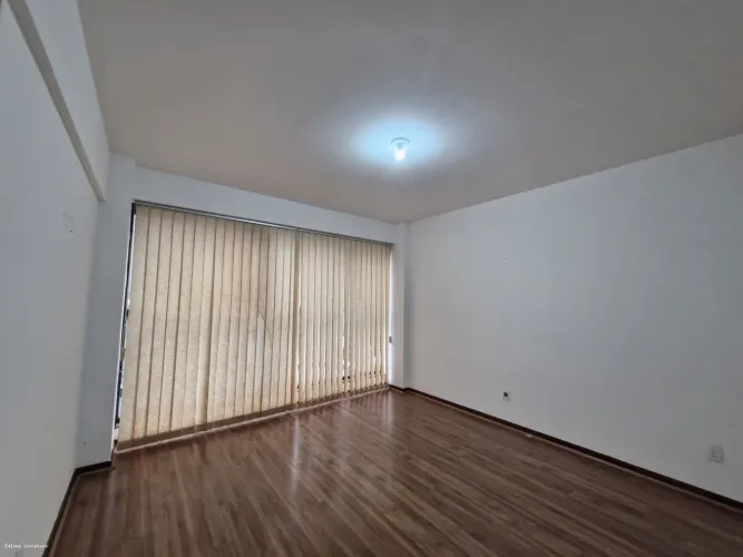 Sala Comercial para Venda em Teresópolis, Centro, 1 banheiro