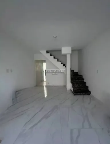 Casa com 2 dormitórios à venda, 63 m² por R$ 250.000,00 - Trindade - São Gonçalo/RJ