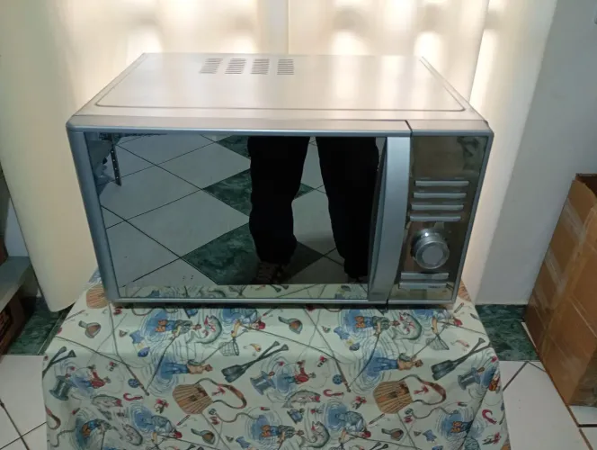 Microondas Espelhado LG Grill 30 Litros 127 Volts