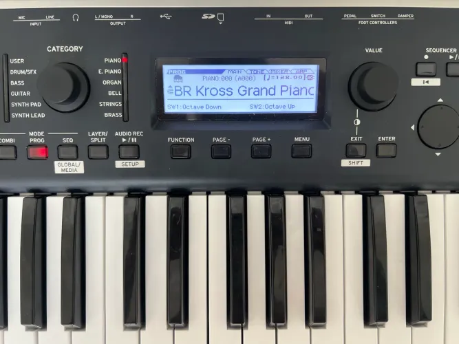 Teclado korg kross 2