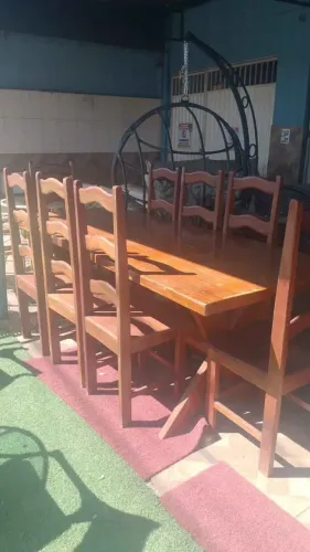 Mesa de jantar de madeira maciça 8 cadeiras