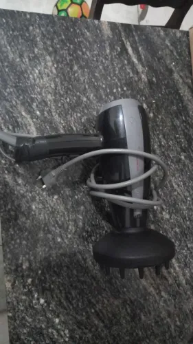 Secador de cabelo em perfeito estado potente 3 velocidades. Em pernambues.50reais
