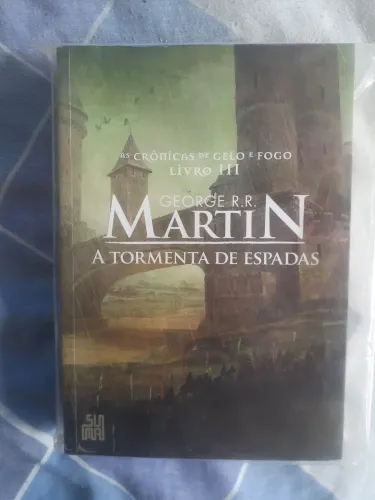 Livro As Crônicas de Gelo e Fogo - A Tormenta de Espadas