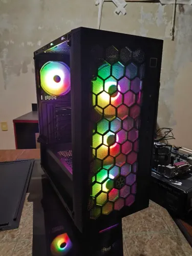 Gabinete com 4 Fans
