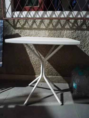 VENDE-SE MESA