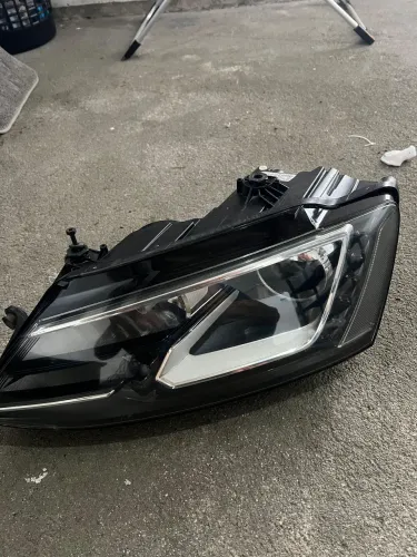 Farol do jetta highline 2013 ao 2018 
