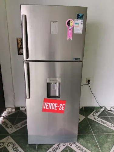 Vendo geladeira Samsung inverter