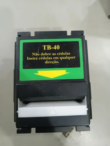 Noteiro validador para máquinas de música ou jogos eletrônicos