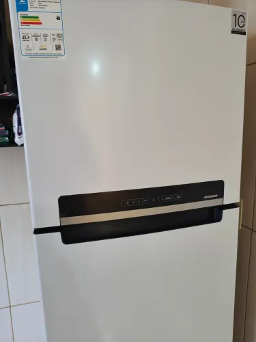 Geladeira Midea 394 litros 20 dias de uso