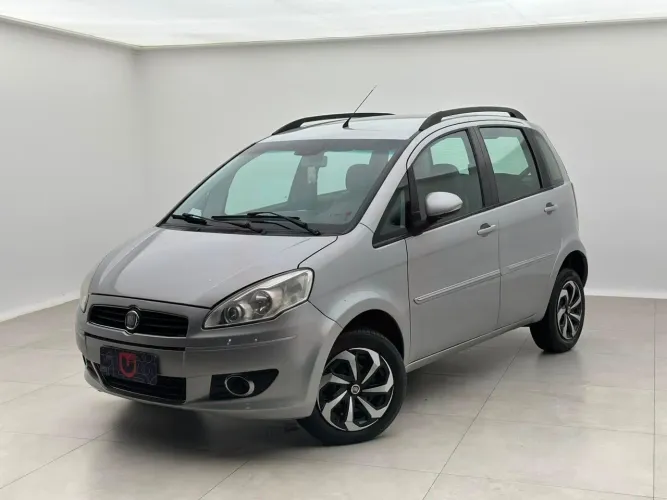 Fiat Idea Attractive 1.4 Fire Flex 8V 5P 2013