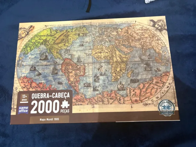Quebra cabeça 2000 peças com tapete 