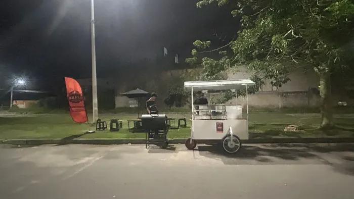 Carrinho ambulante alimentos