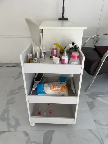Kit para Manicure - Mesa + Poltrona + Carrinho + Esmalteiro