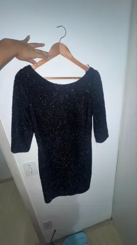 VESTIDO DE FESTA PRETO COM BRILHO CURTO