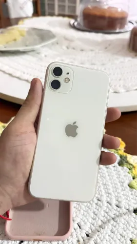iPhone 11 64gb - passo cartão de crédito.
