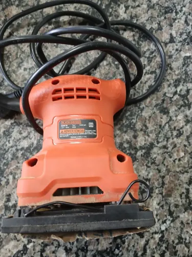 Lixadeira Orbital Black Decker