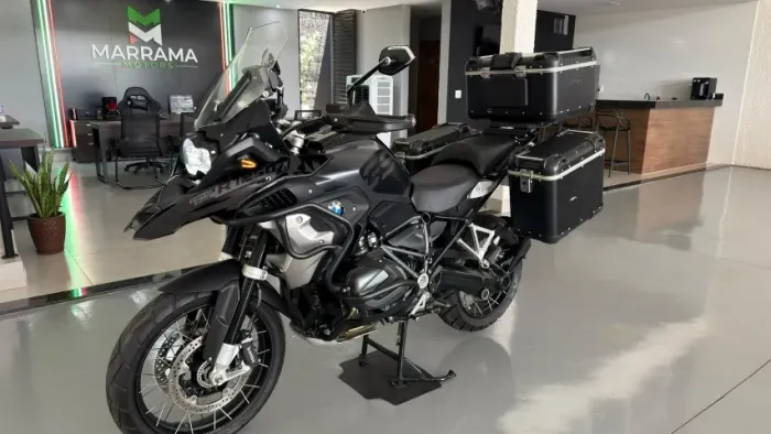 BMW GS R 1250 TRIPLE BLACK