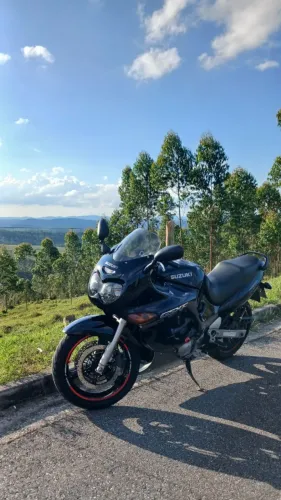 GSX 750F Monica