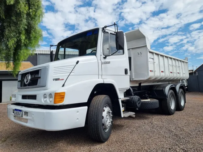 MB 1620 2002 CAÇAMBA 6X2
