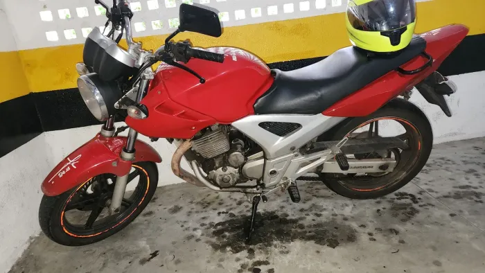 Moto twister 2004