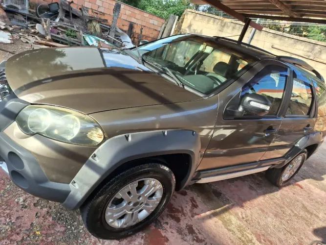 Fiat Palio Weekend Adventure Locker 1.8 Flex 2012