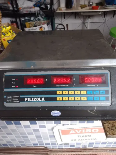Balança Filizola usada funciona