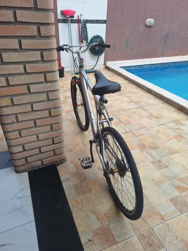 Vendo bike de alumínio em bom estado de conservação 