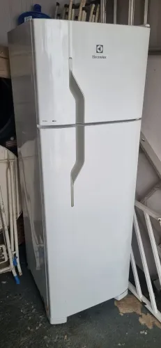 GELADEIRA ELETROLUX DC35A 265 LITROS 