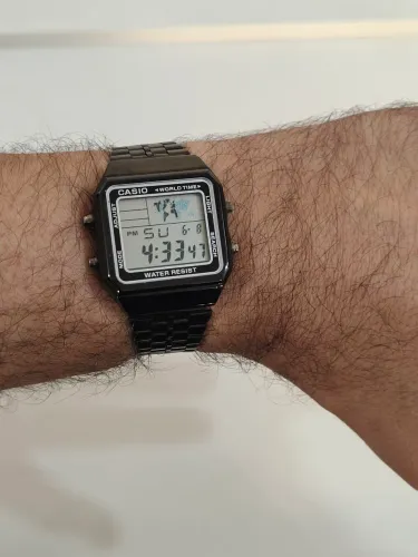 LINDO RELÓGIO CASIO WORLD TIME