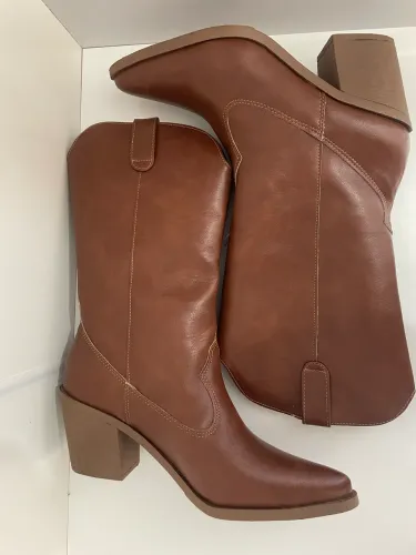 Bota texana, usada uma única vez nº 37(ideal pra quem usa 36)