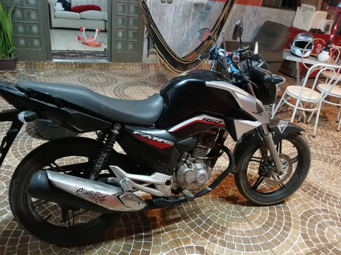 Vendo ou troco motor 160 2018 ceilandia sul contato *