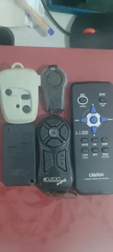 Controles de portão e sons