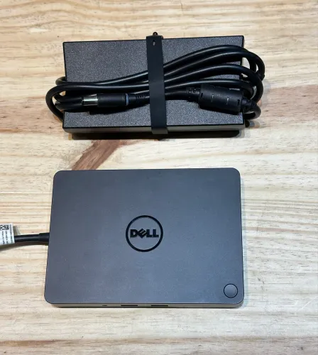 Dock Station WD15 + Fonte de 180W