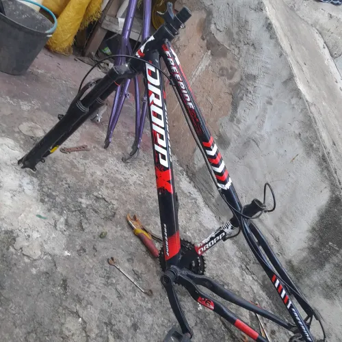 Vendo quadro dropp aro 26