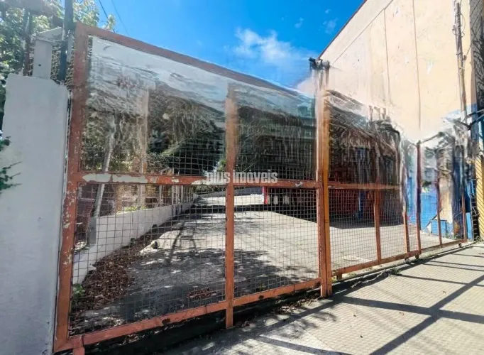 Terreno à venda e locação na Avenida Morumbi 700m²