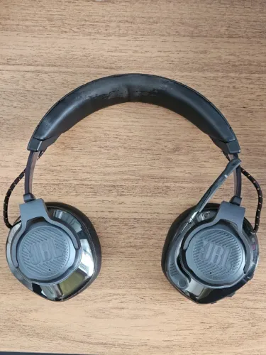 JBL Quantum 810 Wireless Bluetooth ANC + Dongle Original