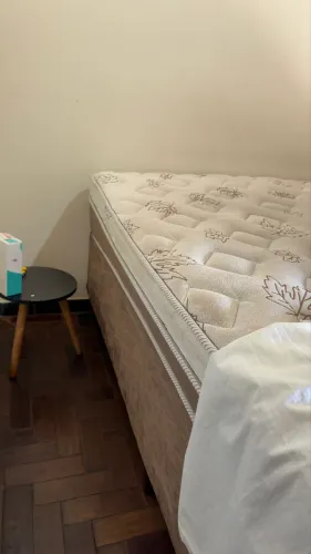 Cama de casal Queen