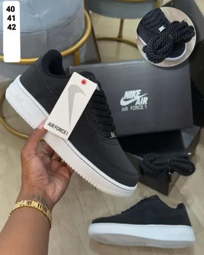 Tênis Air force novo