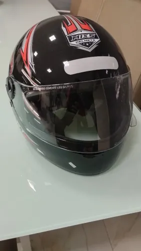 Capacete